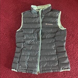 Columbia vest